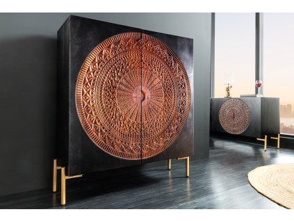 Luxusní orientální skříňka Mandala 121 cm do interiéru mango